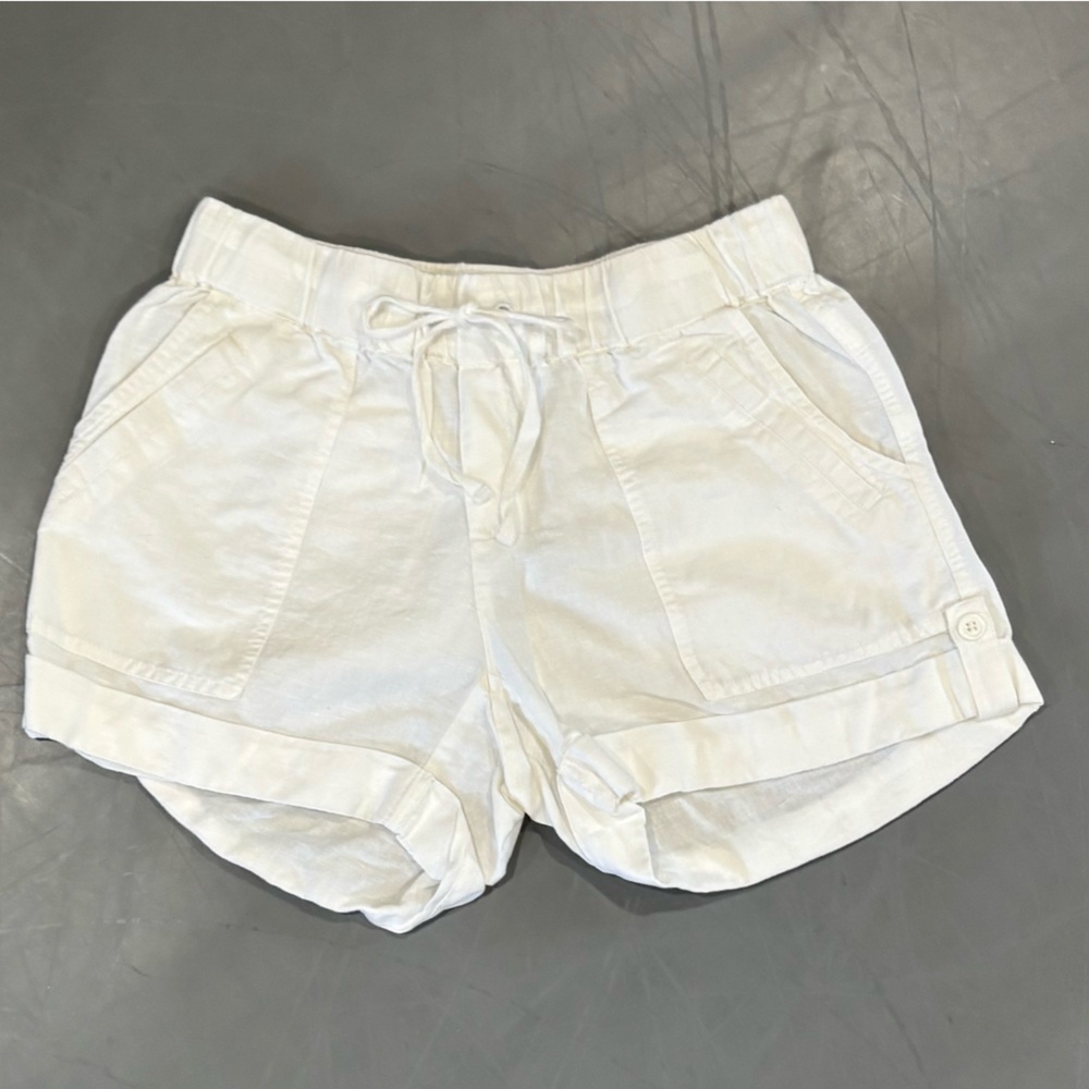 New York & Company White Linen Shorts